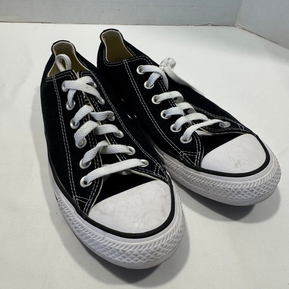 Converse Chuck Taylor All Star Low Top Sneakers Mens 7 Womens 9 Black Good Cond